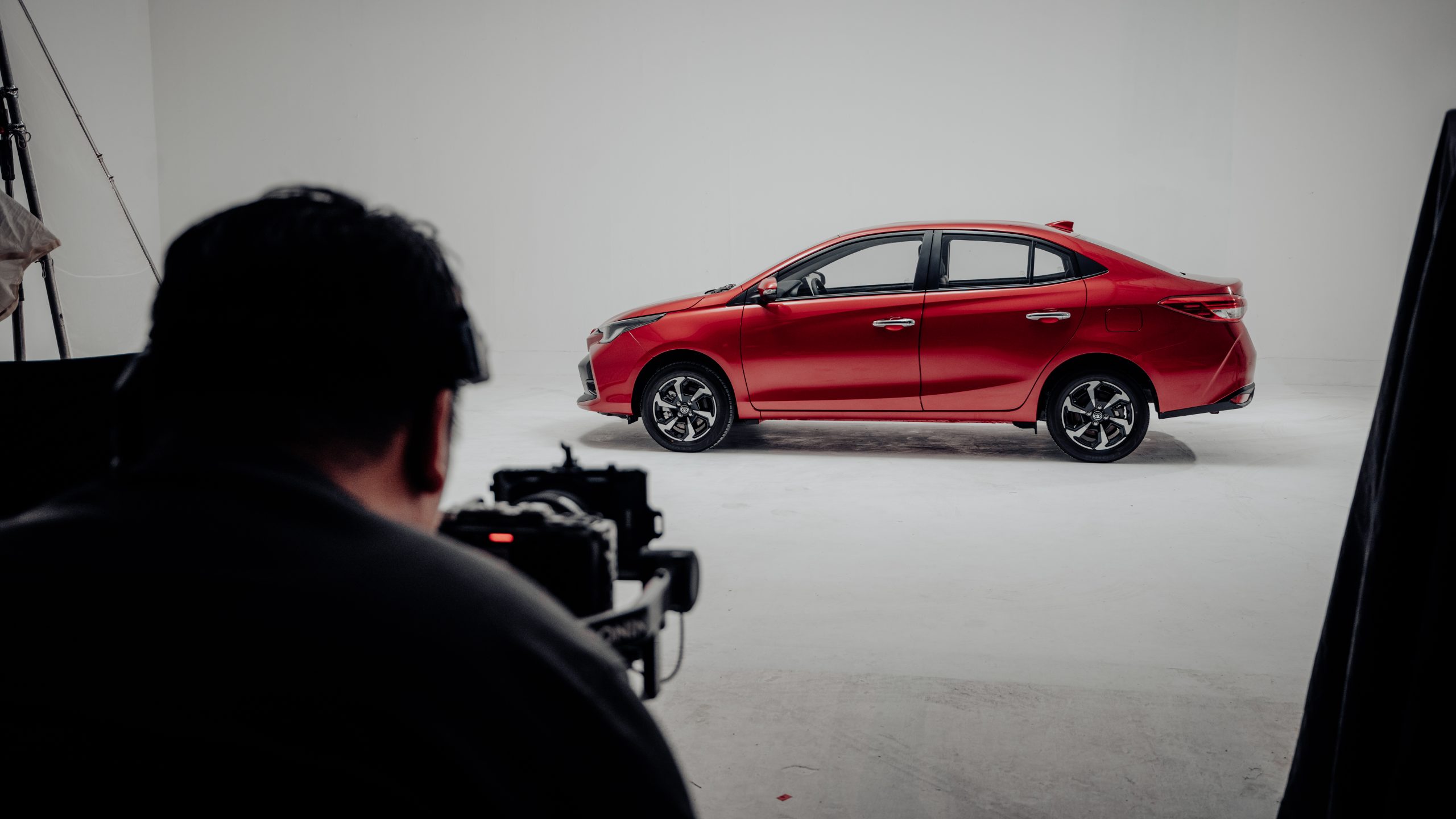 Chiến Dịch Hình Ảnh: Màn Chào Sân Của Toyota Thế Hệ Mới