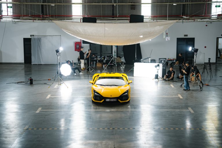 Chạm Mặt Lamborghini Revuelto Đầu Tiên Tại Việt Nam: Từ Áp Lực Nghẹt Thở Đến Hai Chữ “Kiệt Tác”